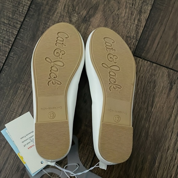 Cat & Jack slides little girls youth white slip on white shoe New size 13 - Picture 5 of 7